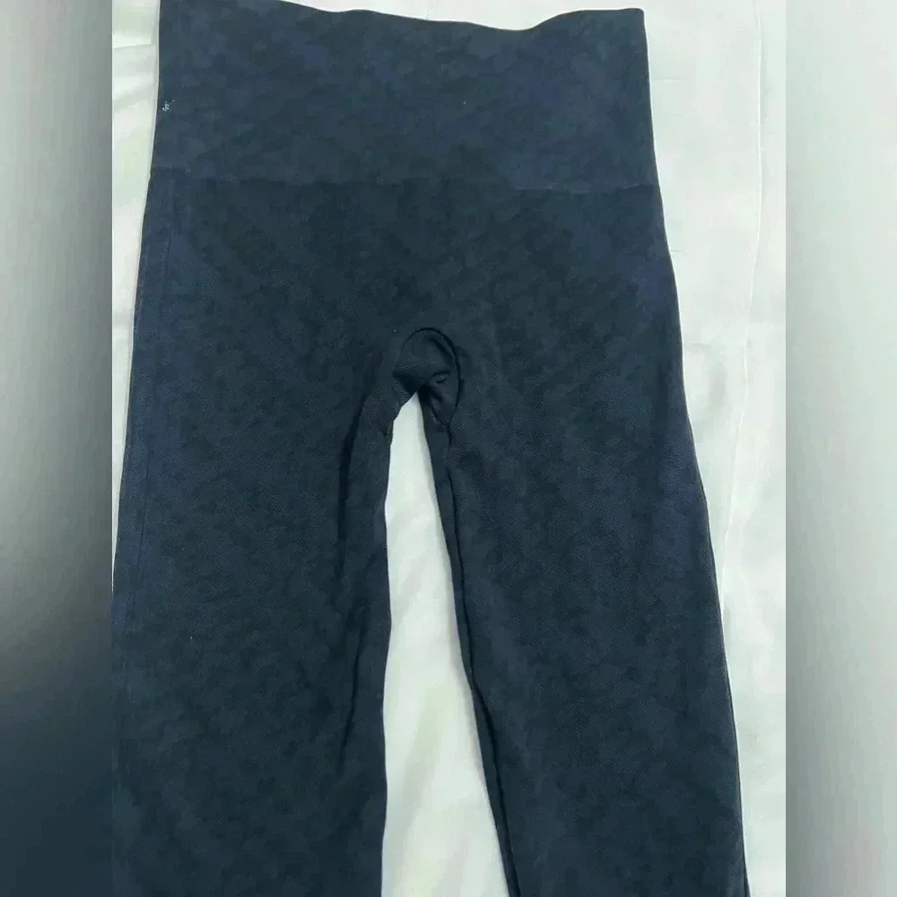 Spanx Blue Printed Leggings Size Small - Picture 7 of 9